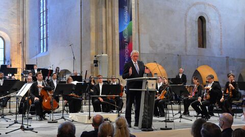 Ministerpräsident Bouffier spricht bei der Eröffnung des Rheingau Musik Festivals 2021