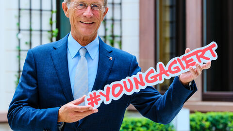 Landesregierung vergibt #youngagiert-Preis 