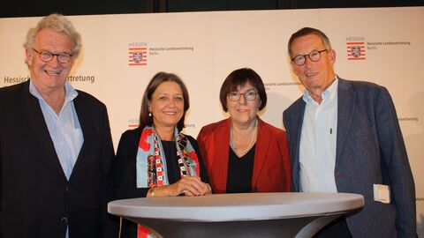 Klaus Brill, Dr. Bernadette Droste, Christiane Kohl, Friedrich Christian Delius (v.l.n.r.).
