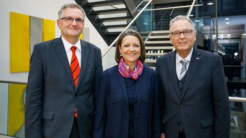 Publizist Dr. Andreas Püttmann, Dienststellenleiterin Dr. Bernadette Droste, Prof. Dr. Dres. h. c. Hans-Jürgen Papier (v.l.n.r.)