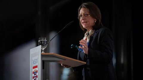 Dienststellenleiterin Dr. Bernadette Droste begrüßte rund 150 Gäste in der Hessischen Landesvertretung Berlin.