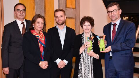 Frank Harders-Wuthenow, Dr. Bernadette Droste, Pjotr Koscik, Ilse Schwarz-Schiller, S. E. Prof. Andrzej Przyłębski mit Buddy Bär