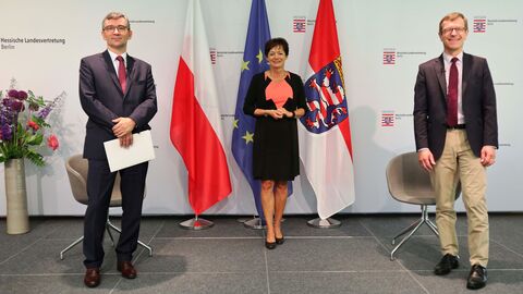 S. E. Prof. Dr. Andrzej Przyłębski, Staatsministerin Lucia Puttrich und Christoph von Marschall (v.l.n.r.)