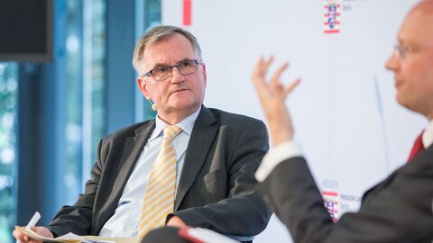 Nach dem Vortrag folgte ein Gespräch mit Moderator Dr. Andreas Püttmann.