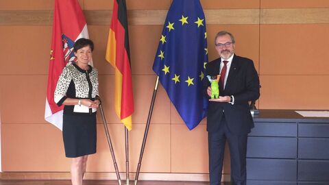 Staatsministerin Lucia Puttrich und Botschafter Ricardo Martínez Vázquez