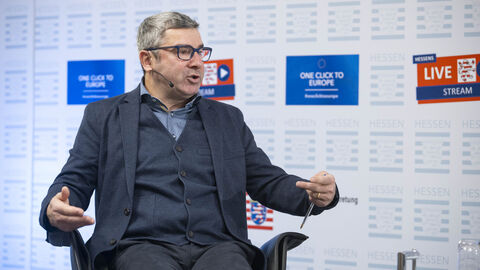 António Cascais, Freier Journalist