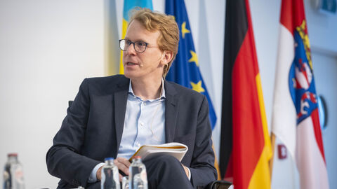 Moderation mit Moritz Koch, Handelsblatt Moderation mit Moritz Koch, Handelsblatt