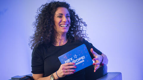 Moderatorin Evren Gezer