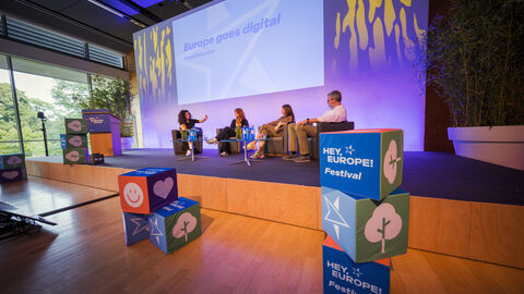 Diskussion "Europe goes digital" mit Aya Jaff, Christina Kraus und Digitalstaatssekretär Burghardt