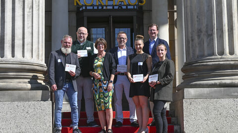 Hinz zeichnet fünf „Menschen des Respekts“ aus Hinz zeichnet fünf „Menschen des Respekts“ aus