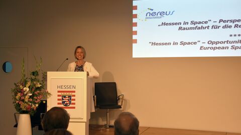 „Hessen in Space“ – Perspektiven der europäischen Raumfahrt für die Regionen in der EU „Hessen in Space“ – Perspektiven der europäischen Raumfahrt für die Regionen in der EU