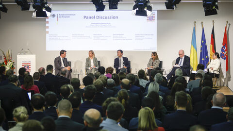 „Geldwäschebekämpfung vorantreiben“ – Podiumsdiskussion in der Hessischen Landesvertretung