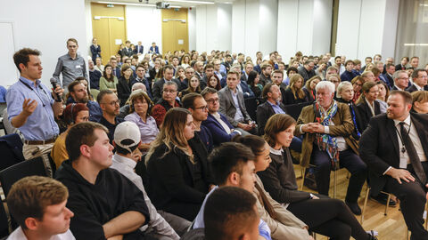 „Geldwäschebekämpfung vorantreiben“ – Podiumsdiskussion in der Hessischen Landesvertretung