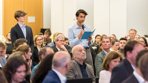 „Strom für die Elektromobilität: Wie wir die Lücke für schnelles Laden in Europa schließen“ „Strom für die Elektromobilität: Wie wir die Lücke für schnelles Laden in Europa schließen“