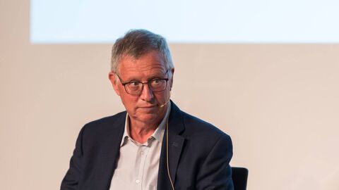 XIX. Europäischer Presseclub: „Ein heißer Herbst vor einem kalten Winter“ XIX. Europäischer Presseclub: „Ein heißer Herbst vor einem kalten Winter“