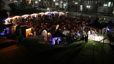 Laternenumzug zum Martini-Markt in Berlin