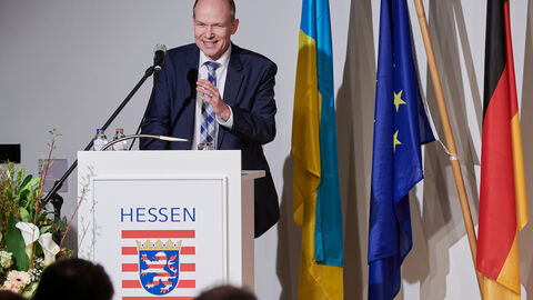BDI EU Industry Talk: Europa am Scheideweg – Wie steigern wir unsere Wettbewerbsfähigkeit? BDI EU Industry Talk: Europa am Scheideweg – Wie steigern wir unsere Wettbewerbsfähigkeit?