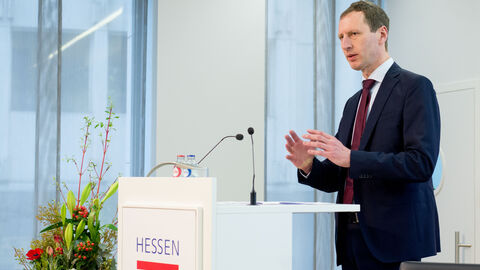 Digitalisierung im Kampf gegen Geldwäsche, datenschutzkonform! Digitalisierung im Kampf gegen Geldwäsche, datenschutzkonform!