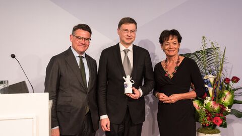 Ein Dankeschön an Exekutiv-Vizekommissionspräsident Valdis Dombrovskis