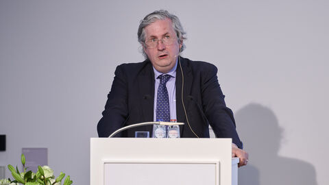Vortrag Prof. Dr. Andreas Fahrmeir, Goethe-Universität Frankfurt zum Thema „„Verfassung, Demokratie und Freiheit in Deutschland und Europa - Herausforderung seit 175 Jahren“  Vortrag Prof. Dr. Andreas Fahrmeir, Goethe-Universität Frankfurt zum Thema „„Verfassung, Demokratie und Freiheit in Deutschland und Europa - Herausforderung seit 175 Jahren“