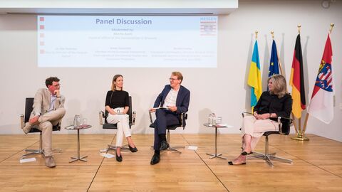 Podiumsdiskussion Podiumsdiskussion