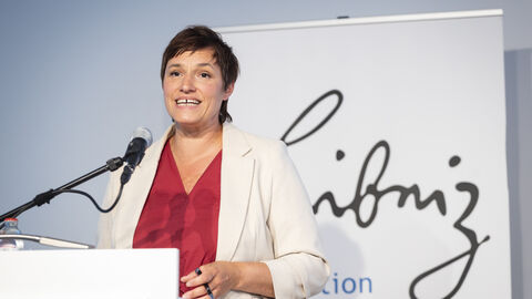 Impuls von Prof. Dr. Nicole Deitelhoff, Leibniz-Institut Hessische Stiftung Friedens- und Konfliktforschung/ Goethe Universität Frankfurt am Main Impuls von Prof. Dr. Nicole Deitelhoff, Leibniz-Institut Hessische Stiftung Friedens- und Konfliktforschung/ Goethe Universität Frankfurt am Main