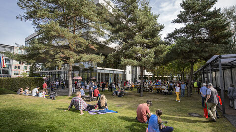 Blick in den Alten Garten der Hessischen Landesvertretung Berlin