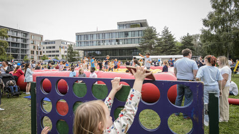 Kinderfest auf dem Außengelände der Hessischen Landesvertretung Berlin