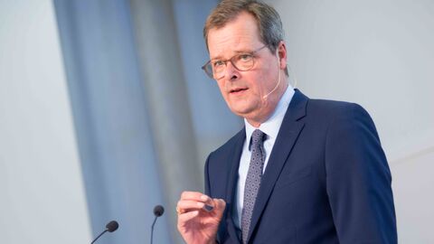Big Data in der Finanzindustrie: Ein Balanceakt zwischen Innovation und Regulierung Big Data in der Finanzindustrie: Ein Balanceakt zwischen Innovation und Regulierung