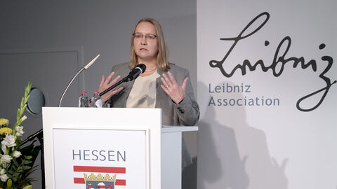 Aufarbeitung kolonialer Gewalt – Möglichkeiten postkolonialer Erinnerungspolitik