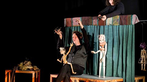 Leonce und Lena – oder: Von der Kunst, ein Narr zu werden