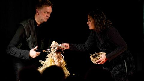 Leonce und Lena – oder: Von der Kunst, ein Narr zu werden