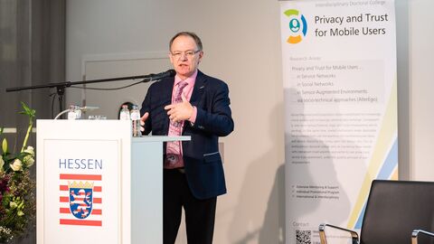 Kann KI helfen, um KI zu zähmen?