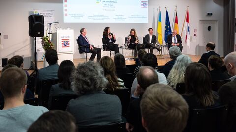 Kann KI helfen, um KI zu zähmen?