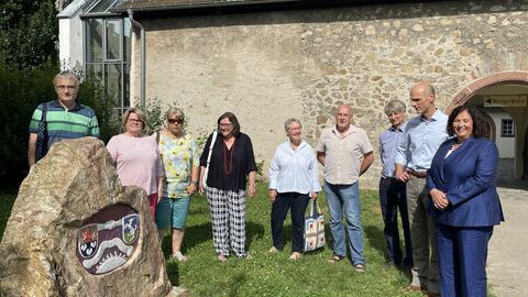 Staatssekretärin Karin Müller mit Bürgermeister Dr. Holger Habich und Mitgliedern des Partnerschafsvereins Brisighella 