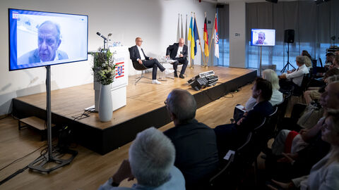 Prof. Pier Carlo Padoan, Jörg Asmussen und Dr. Detlef Fechtner