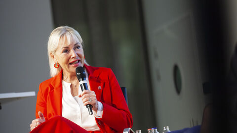 Staatsministerin Prof. Dr. Kristina Sinemus