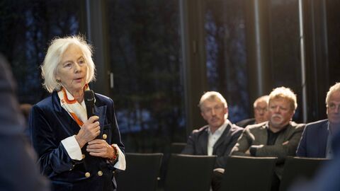 Die Kuratoriumsvorsitzende der Stiftung „daHeim im Leben“, Donata Frfr. Schenck zu Schweinsberg, warb für die Arbeit der Stiftung. 