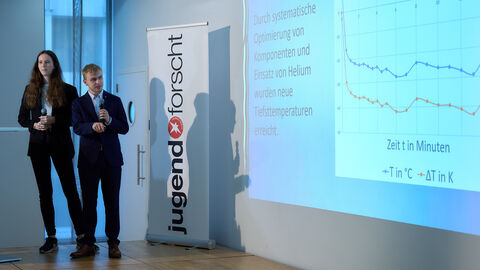 Präsentationen Jugend forscht 2025 in Brüssel
