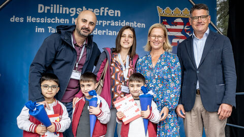 Ministerpräsident Rhein beim Drillingstreffen 2025