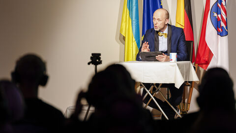 Brachland-Ensemble - interaktive Show „Kennen Sie Deutsch“ 