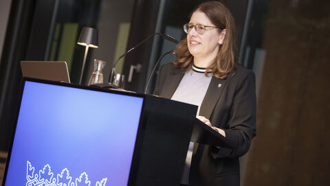 Mit einer herzlichen Begrüßung empfing die Dienststellenleiterin Dr. Katharina Brauer die Gäste in der Landesvertretung