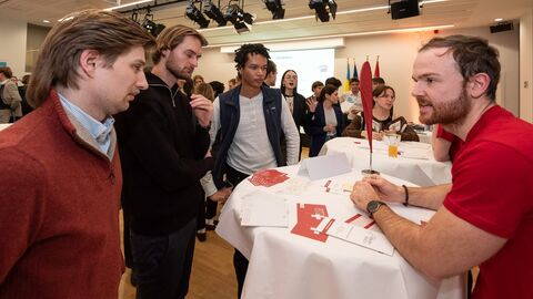 Karrieremesse in der Landesvertretung - Stand Arbeiterkind