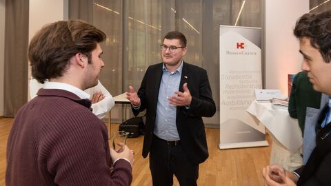 Karrieremesse in der Landesvertretung - Stand HessenChemie