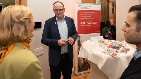 Karrieremesse in der Landesvertretung - Stand Büro Führungskräfte zu Internationalen Organisationen (BFIO)