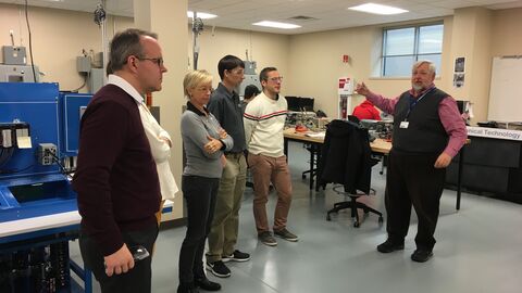 Besichtigung in einem Unternehmen