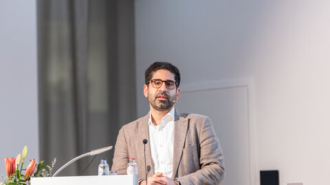 Begrüßung & Keynote von Kaweh Mansoori Minister für Wirtschaft, Energie, Verkehr, Wohnen und ländlichen Raum