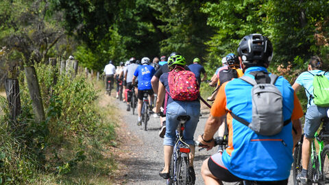 Um mit den Bürgerinnen und Bürgern im Main-Kinzig-Kreis ins Gespräch zu kommen, hat Ministerpräsident Boris Rhein zu einer Radtour ins Kinzigtal eingeladen. 