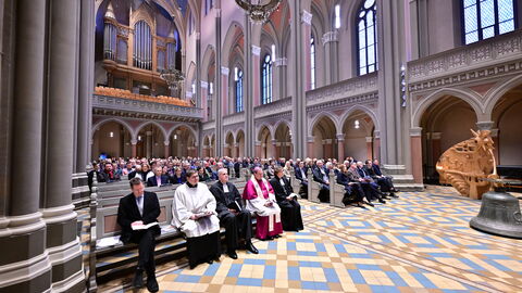 Vor der konstituierenden Sitzung des Landtags findet ein Gottesdienst in der Marktkirche in Wiesbaden statt.
