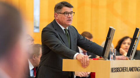 Ministerpräsident Boris Rhein spricht im Hessischen Landtag 